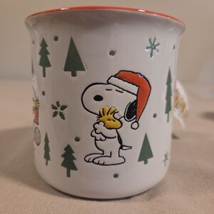 SNOOPY & WOODSTOCK SHARE A HUG ON A MUG
